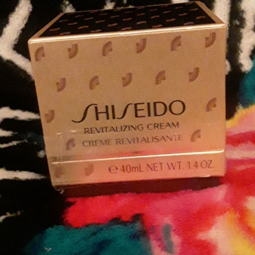 Revitalizing Cream